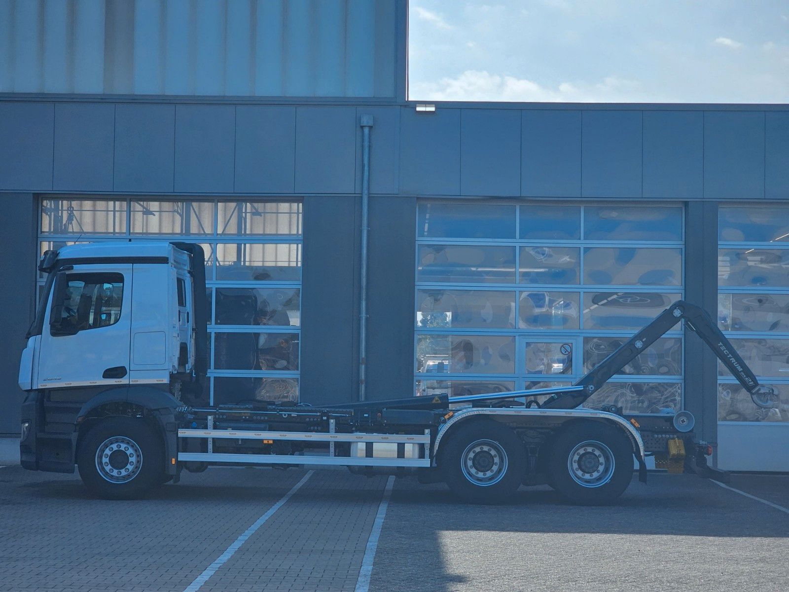 Fahrzeugabbildung Mercedes-Benz Actros 2645 Abrollkipper MEILLER RS 21.70 / 6x4