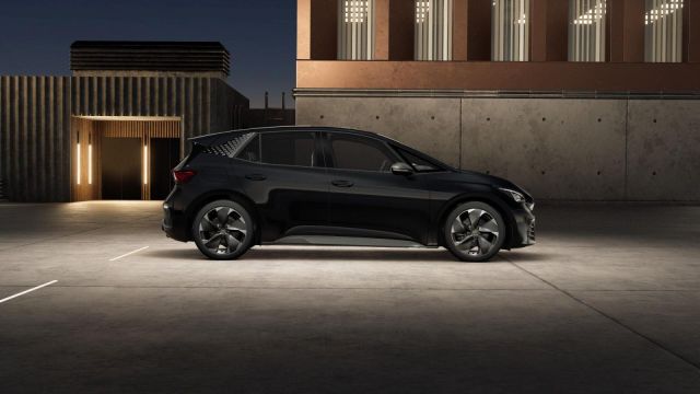 CUPRA Born 60 - Wärmepumpe, Navi, Kamera uvm.