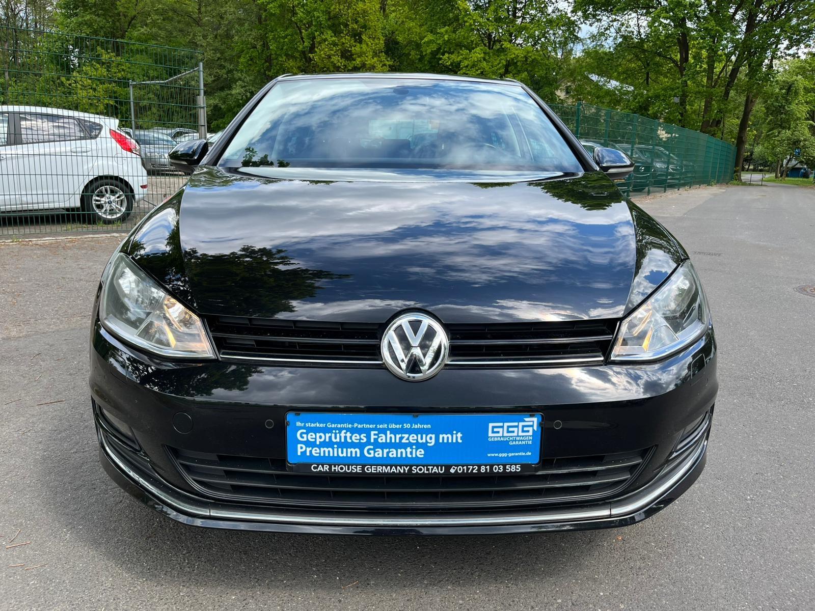 Volkswagen Golf VII Lim. Lounge+AUTOMATIK+PANORAMA+