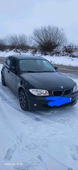 BMW Auto BMW 1er Automatik 120d - BMW 120 aus 2005: 120d