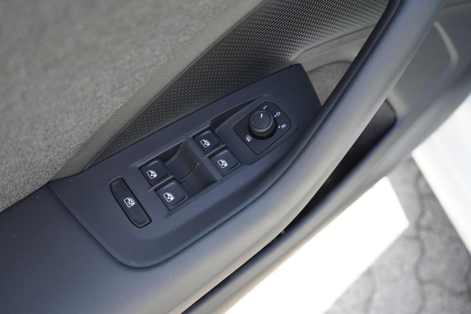 Volkswagen Passat 1.5 eTSI DSG LED Virtual Cockpit, миниатюра 25