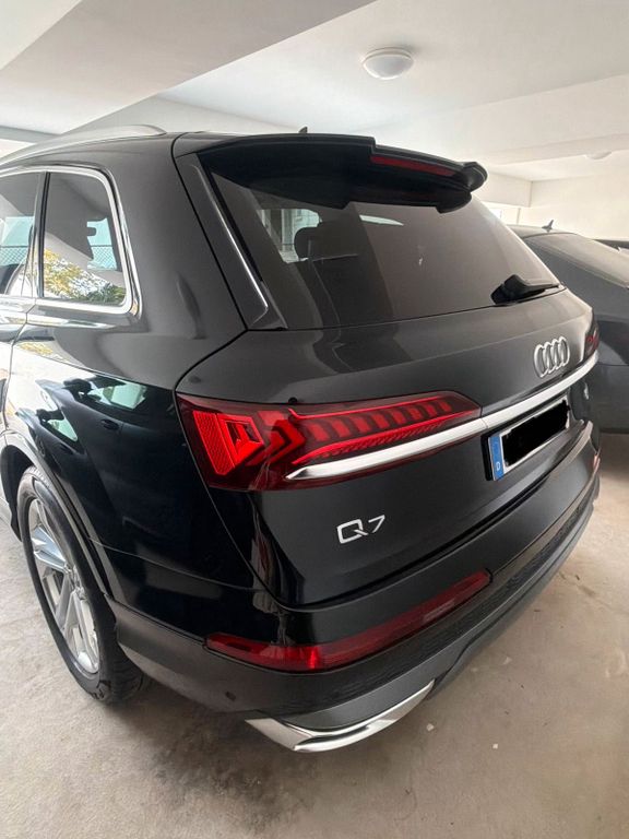 Image of Audi Q7