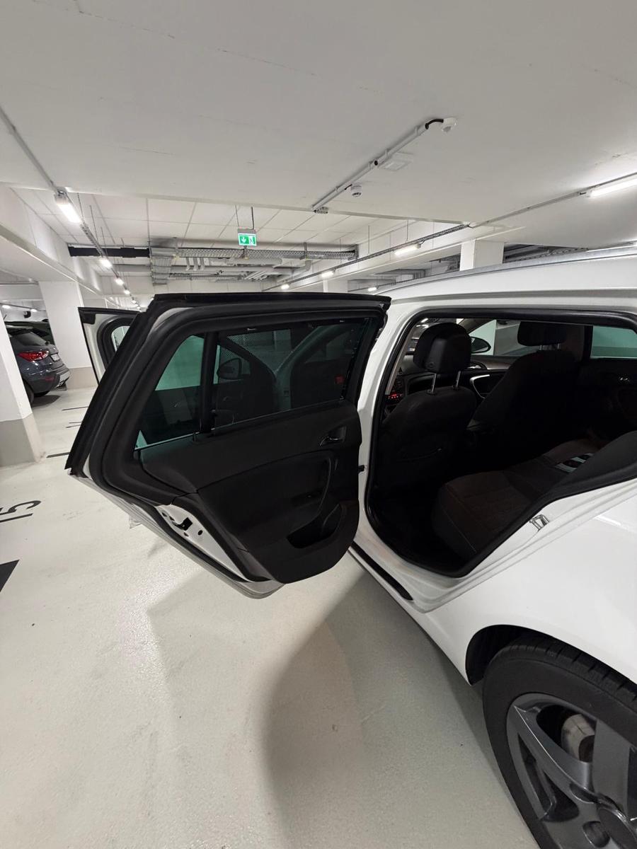 Opel Insignia Eco CDI 2.0 Standheizung + Top Zustand 