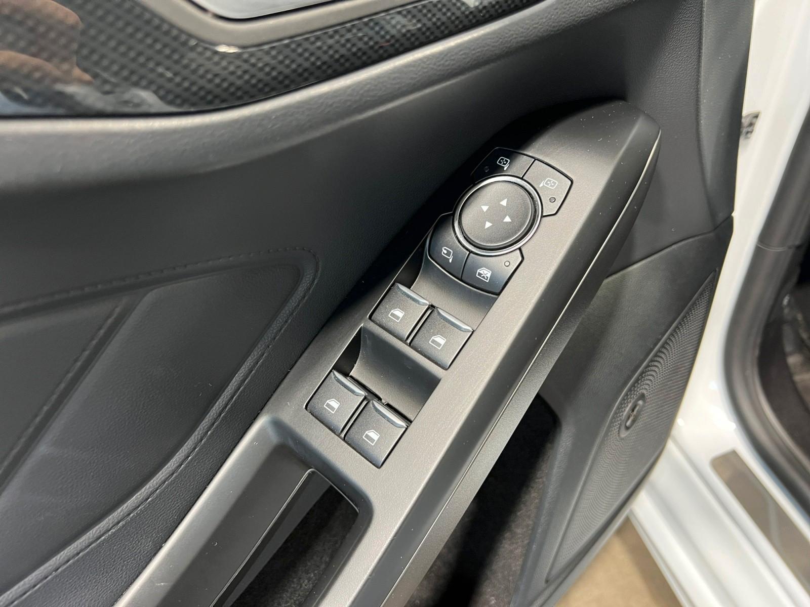 Ford Focus Lim. ST-Line Aut. B&O LED KAM ASSIST ACC, миниатюра 23