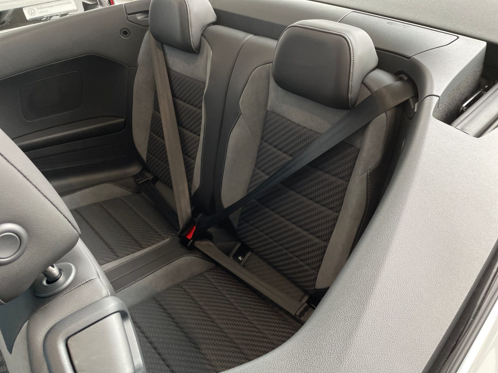 Volkswagen T-Roc - Bild 12