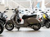 Vespa GTS 125 Super Tech, Modell 2025, Lieferservice - VESPA GT 125 L