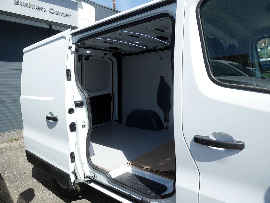 Fahrzeugabbildung Renault Trafic Komfort L1H1 Blue dCi 130 KAMERA AHK LED