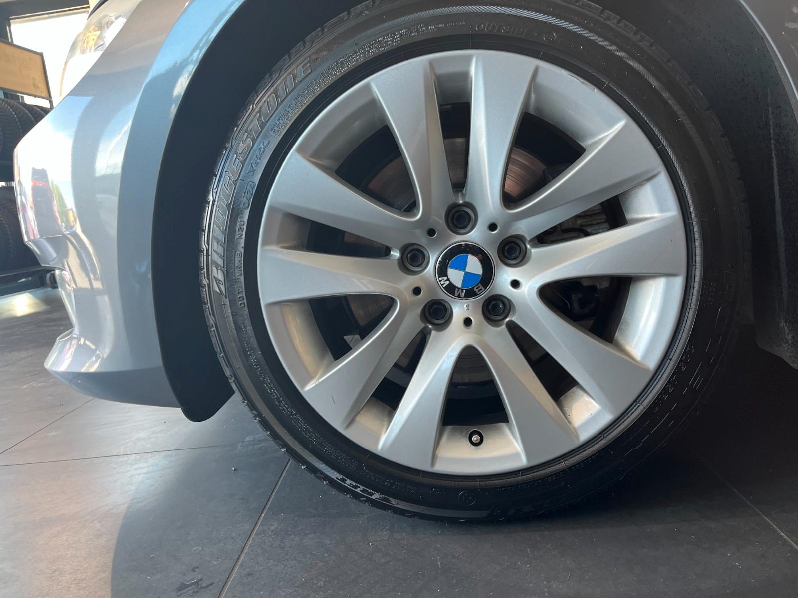 BMW 330 d E92 Coupé 245 ch • Boîte auto • Cuir beige • 1ère Main - GPS • Toit ouvrant • Bi-Xénon • 101 000 km