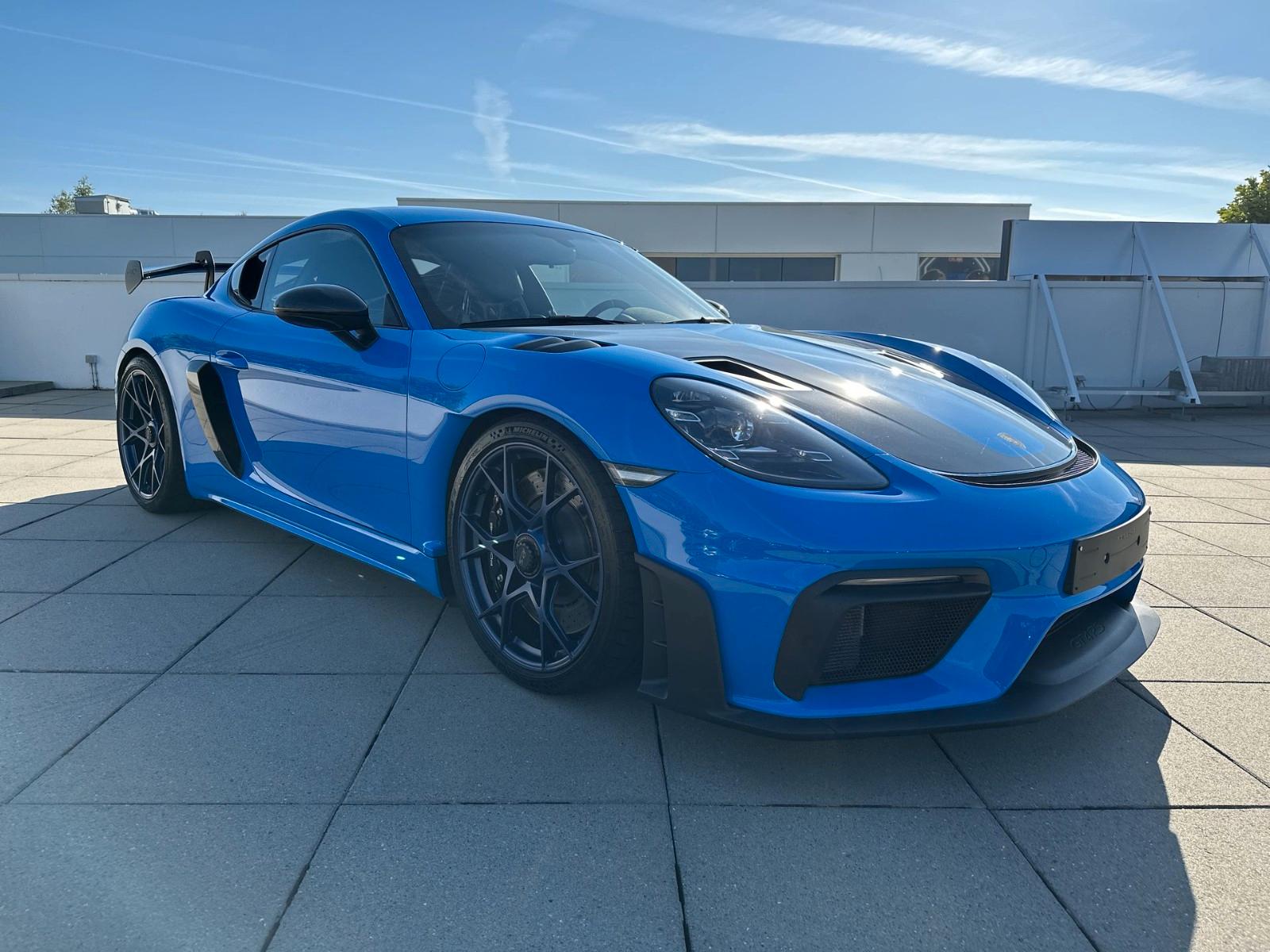 Porsche GT4 RS Weissach Lift Clubsport