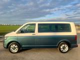 Volkswagen T6, tolles Familienauto, Scheckheft gepflegt - : Van, Familienauto