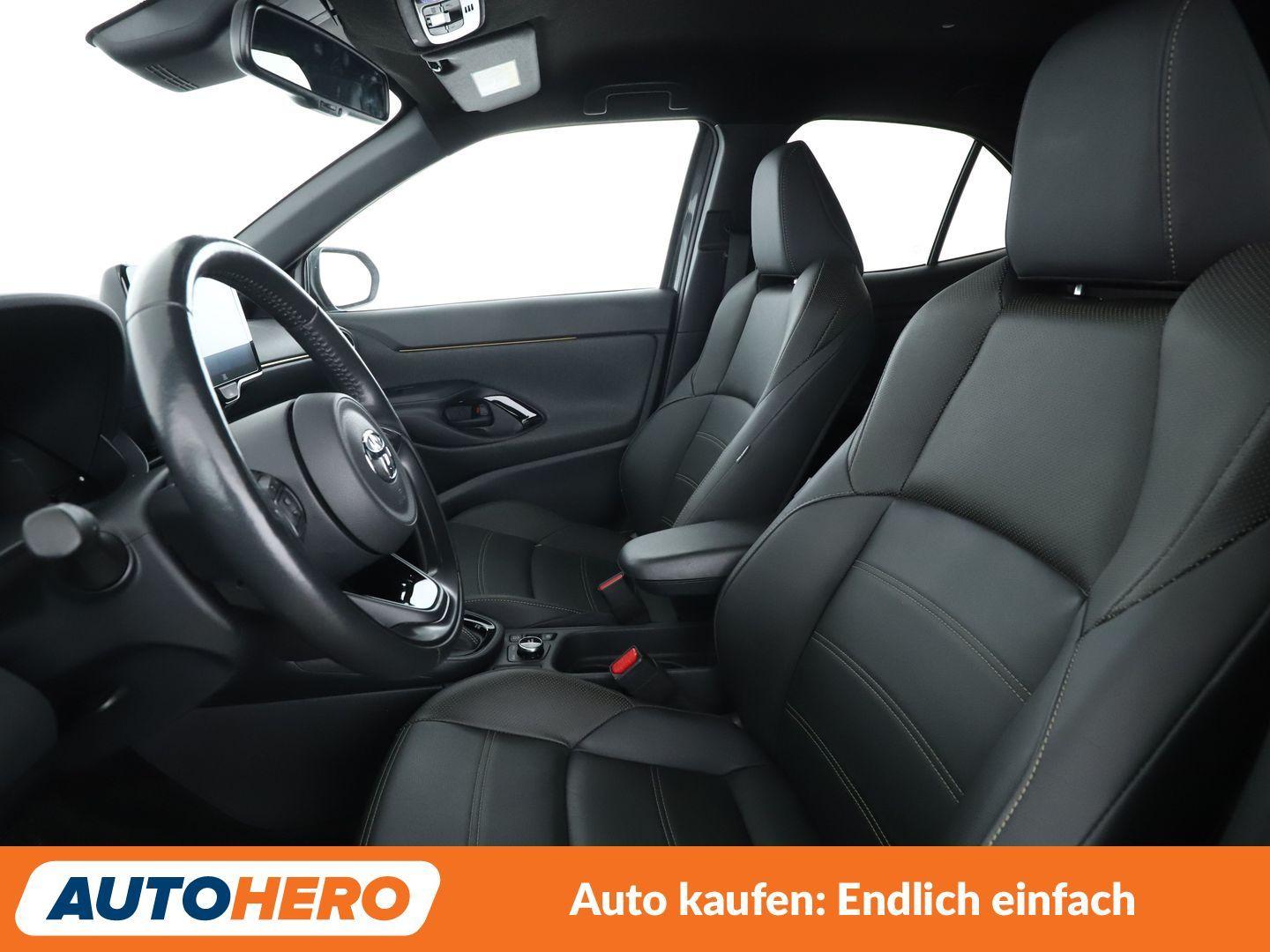Toyota Yaris Cross 1.5 Hybrid AWD-i Premiere Edition, миниатюра 9