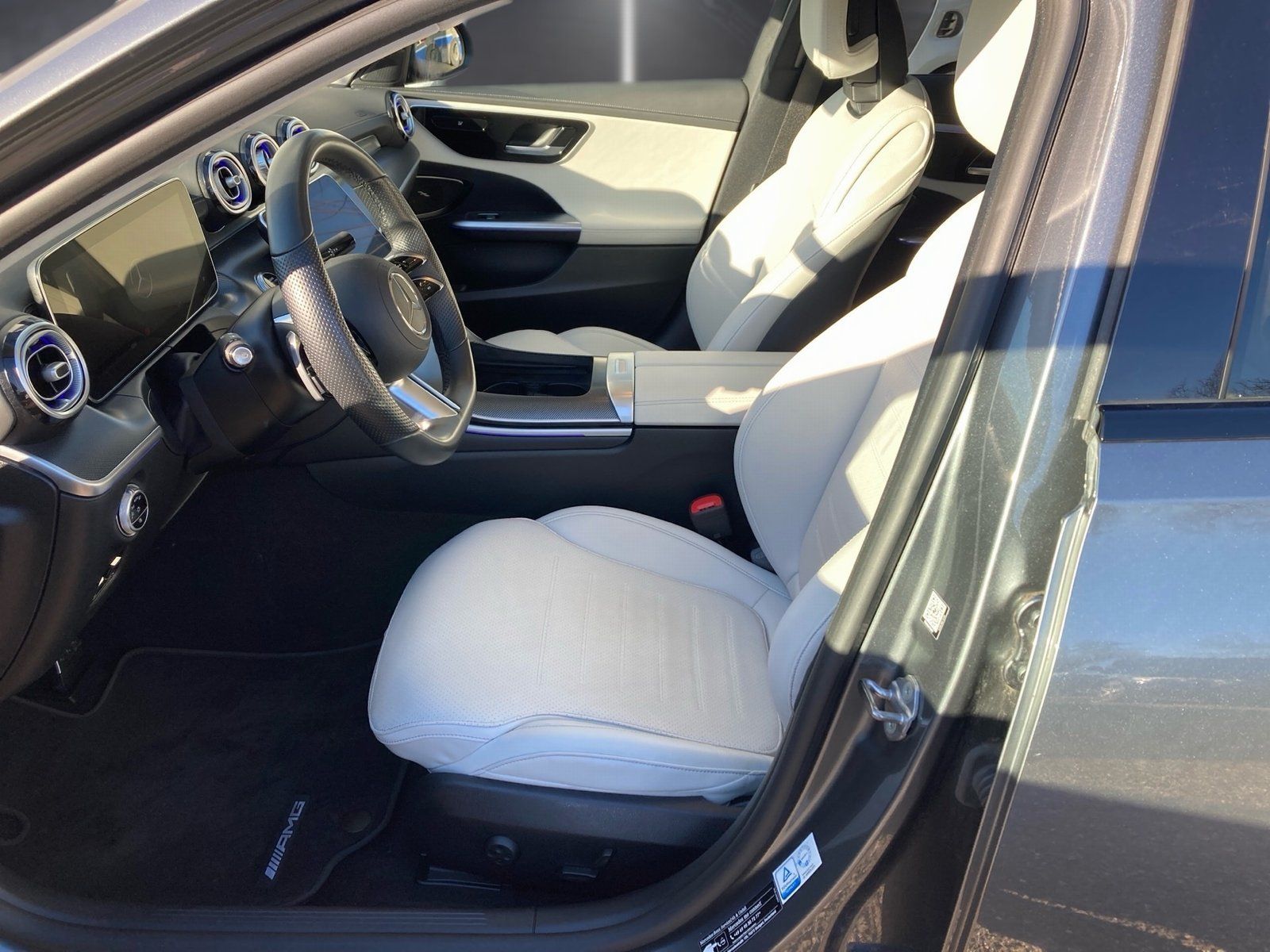 Fahrzeugabbildung Mercedes-Benz C 300 e AMG-Line*Kamera*LED*AdvancedSound*Night