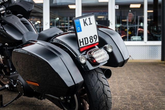 Fahrzeugabbildung Harley-Davidson FXLRST LOW RIDER ST 117 MY23 - CLUBSTYLE - J&H -