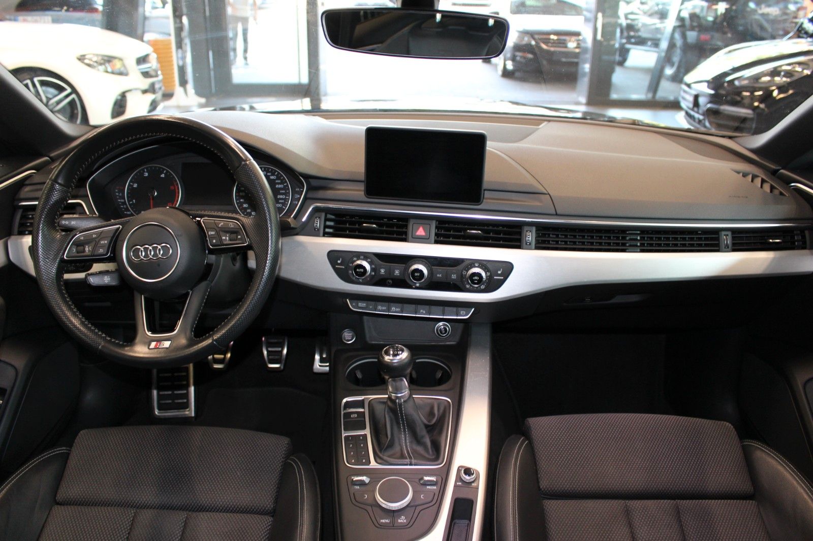 Fahrzeugabbildung Audi A5 2.0 TDI S Line Sportpaket 1.Hand+Keyless-Go