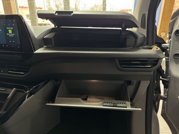 Ford Tourneo Custom Bus 320 L2 Tourneo Titanium X FWD