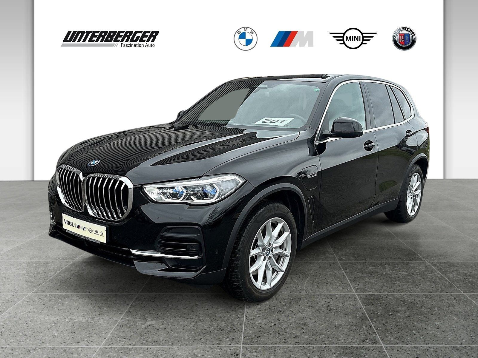 BMW X5 xDrive45e HUD DAB