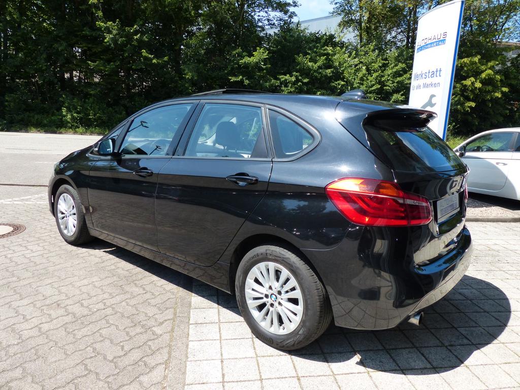 BMW 218