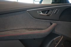 AUDI RSQ8 performance | B&O Advanced | Carbon | 305 AUDI RSQ8 performance | B&O Advanced | Carbon | 305