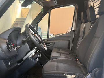 Mercedes Sprinter - 11