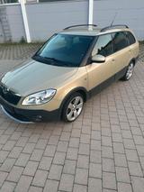 Skoda Fabia Combi 1.6 TDI Scout TÜV NEU - Skoda: Cabrio