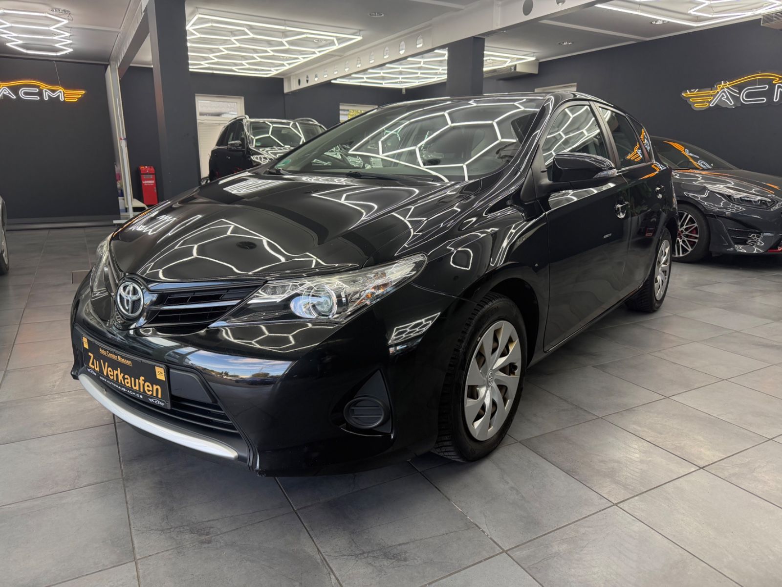 Toyota Auris Cool