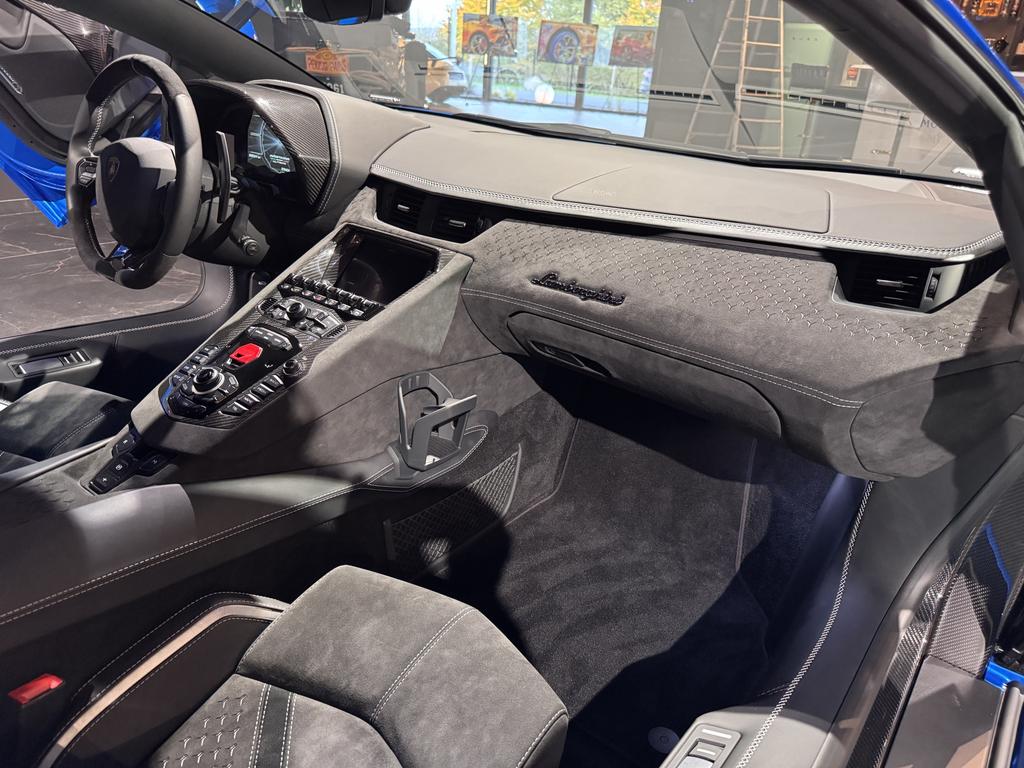 Lamborghini Aventador