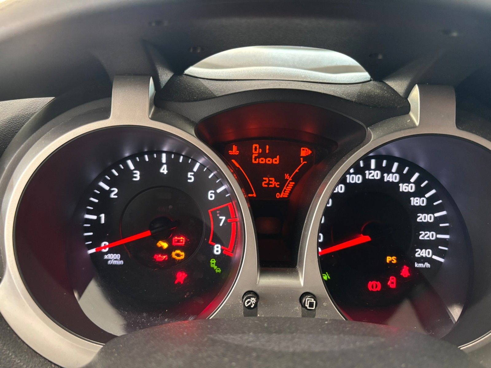 Fahrzeugabbildung Nissan Juke 1.6 NAVI/SHZ/KAMERA/ALU/1.HAND