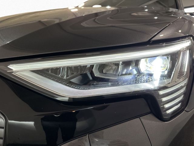 Q8 Sportback e-tron 55 QUATT S LINE MATRIX+OPTIK