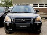 Hyundai TUCSON 2.0 GLS 2WD+Leder+Navi+AHK+PDC+8X.LM - Hyundai Gebrauchtwagen von 2008