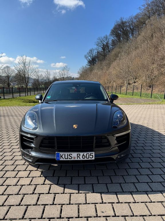Image of Porsche Macan