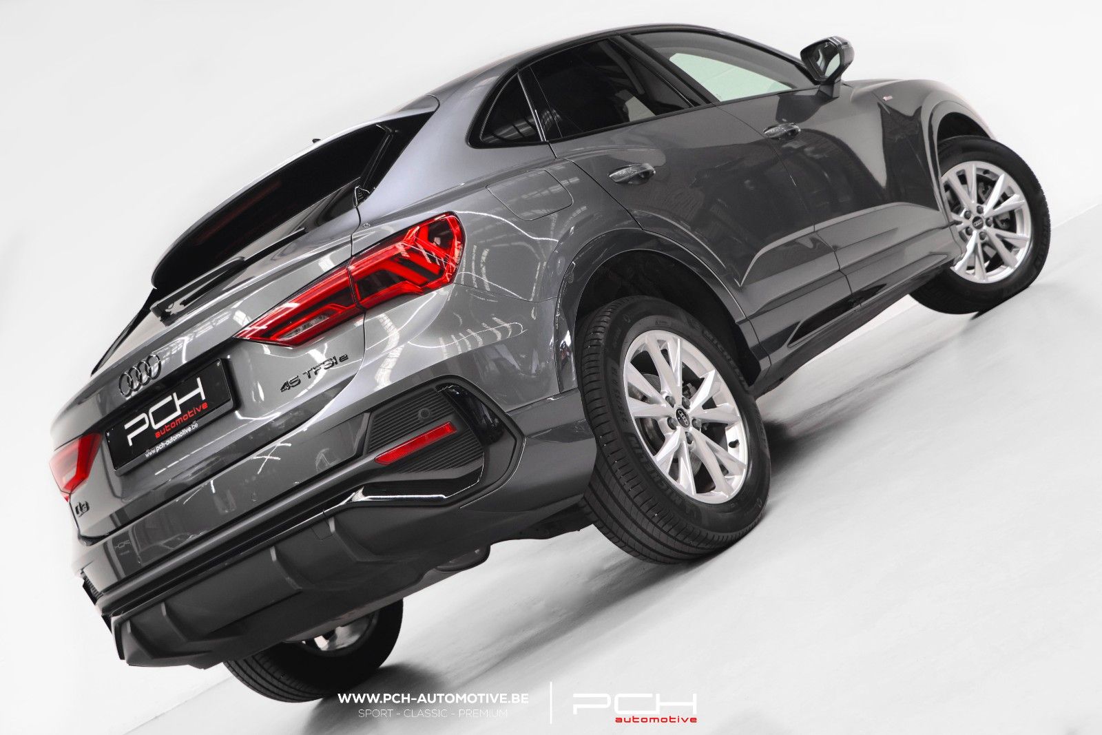 Audi Q3 Sportback 45 TFSIe PHEV S-Line S-Tronic Aut. imagem 2