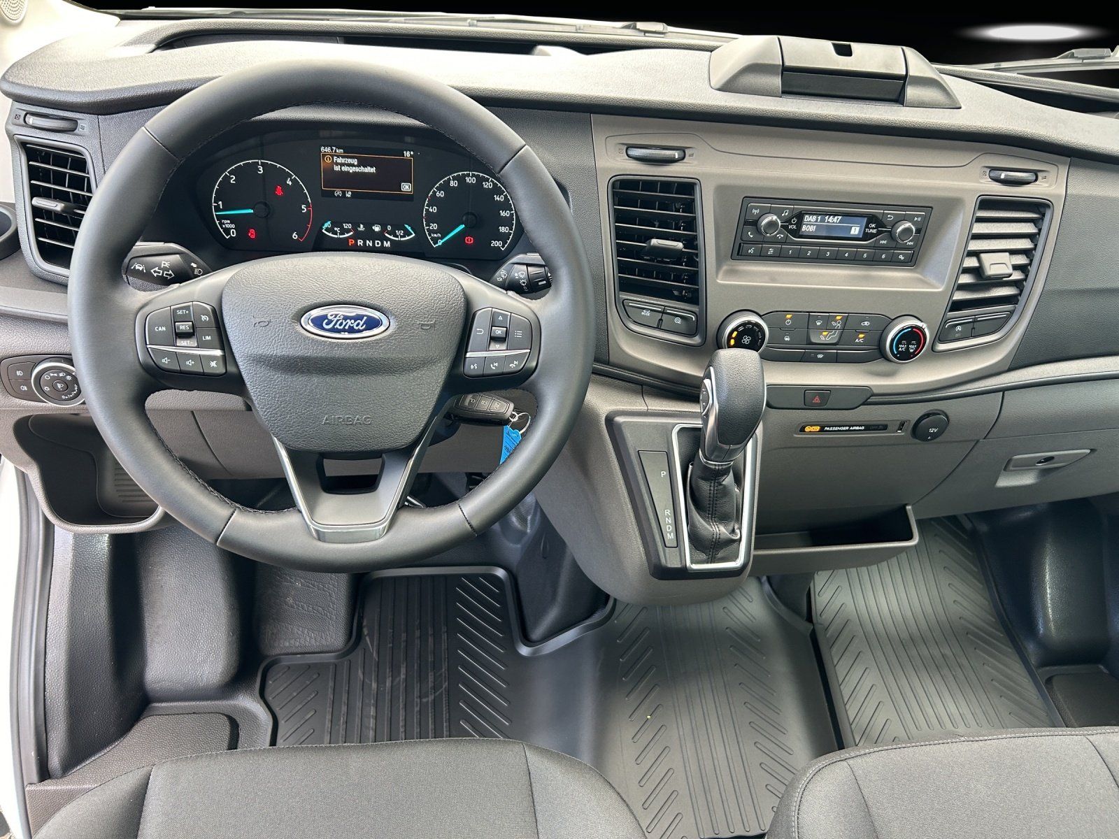 Fahrzeugabbildung Ford Transit 3-Seiten Kipper 350L2 AHK Klima
