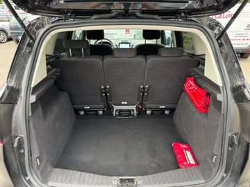 Ford C-Max - 11