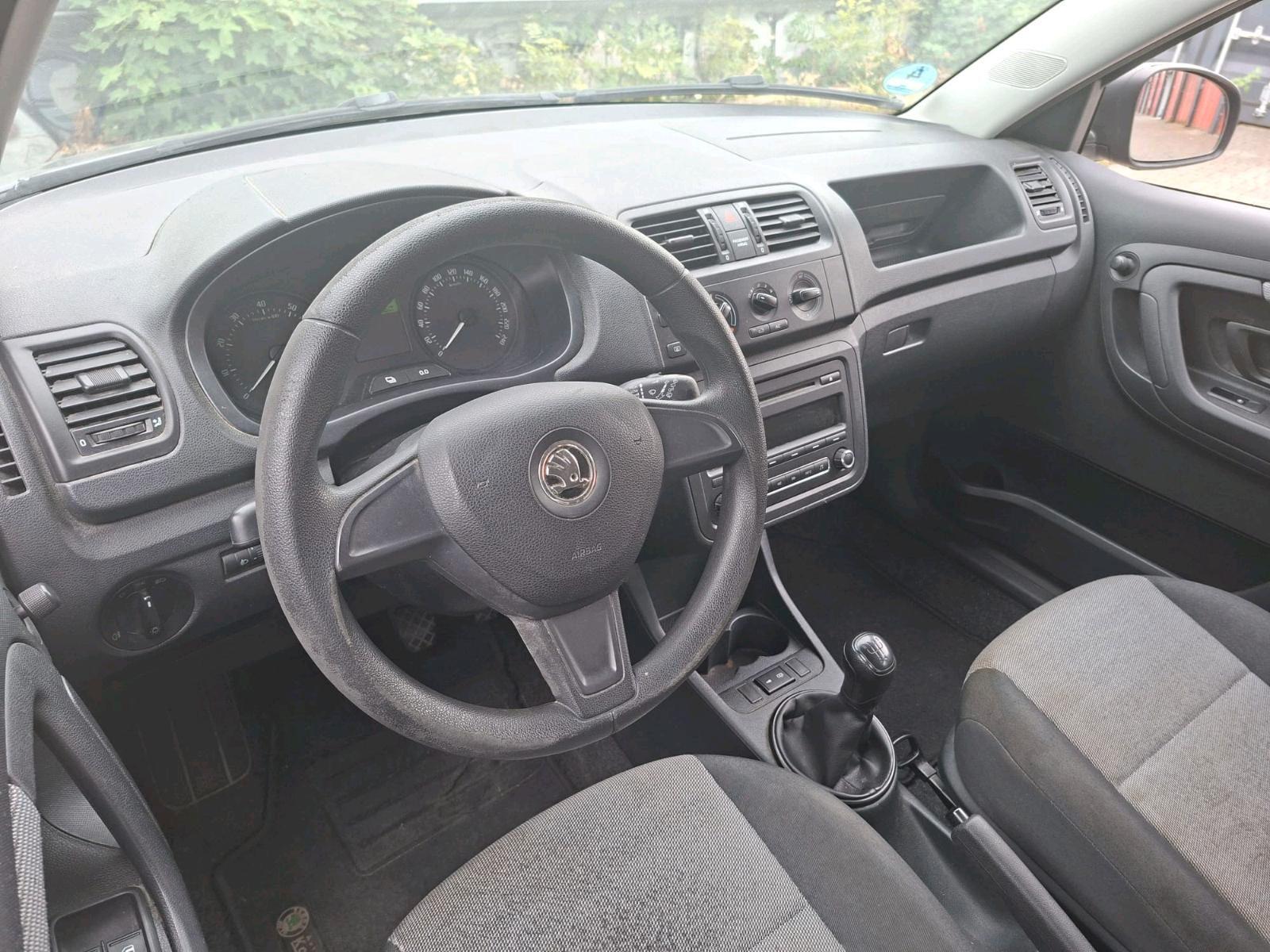 Skoda Fabia 2014 — photo 7