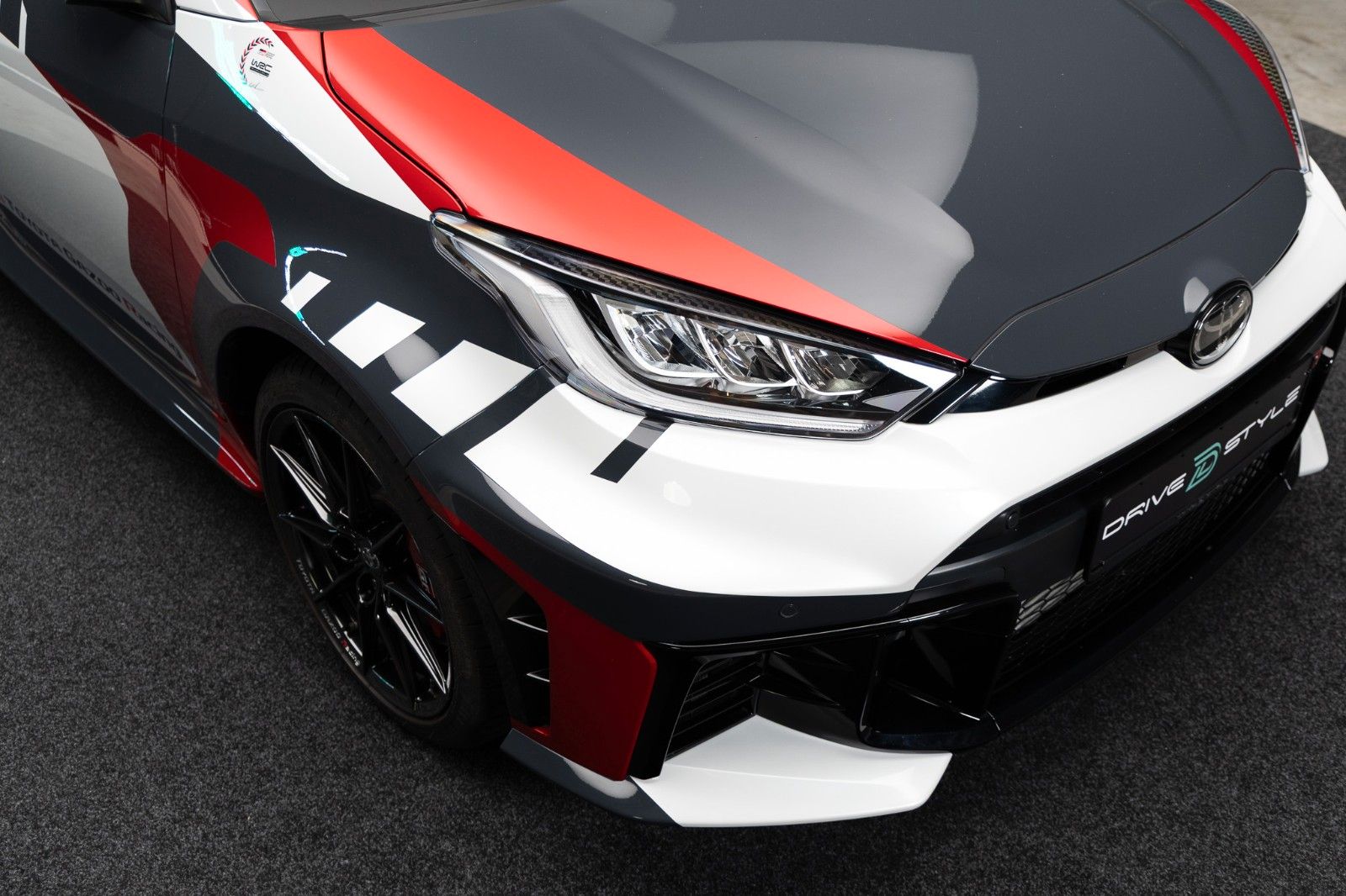 Fahrzeugabbildung Toyota Yaris 1.6-l-Turbo GR Rovanperä Edition