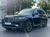 BMW X7 xDrive 30 d Design Pure Excellence *1.HAND* - blaue BMW X7