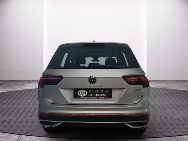 Fahrzeugabbildung Volkswagen Tiguan 2.0 TDI 4M DSG Elegance AHK LED-MATRIX NA