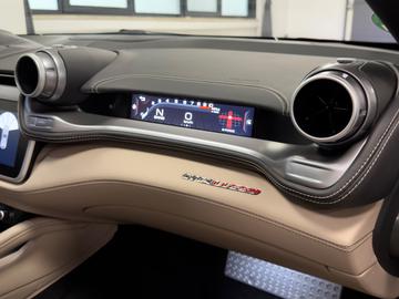 صورة مصغرة 45 لـ 2016 Ferrari GTC4LUSSO