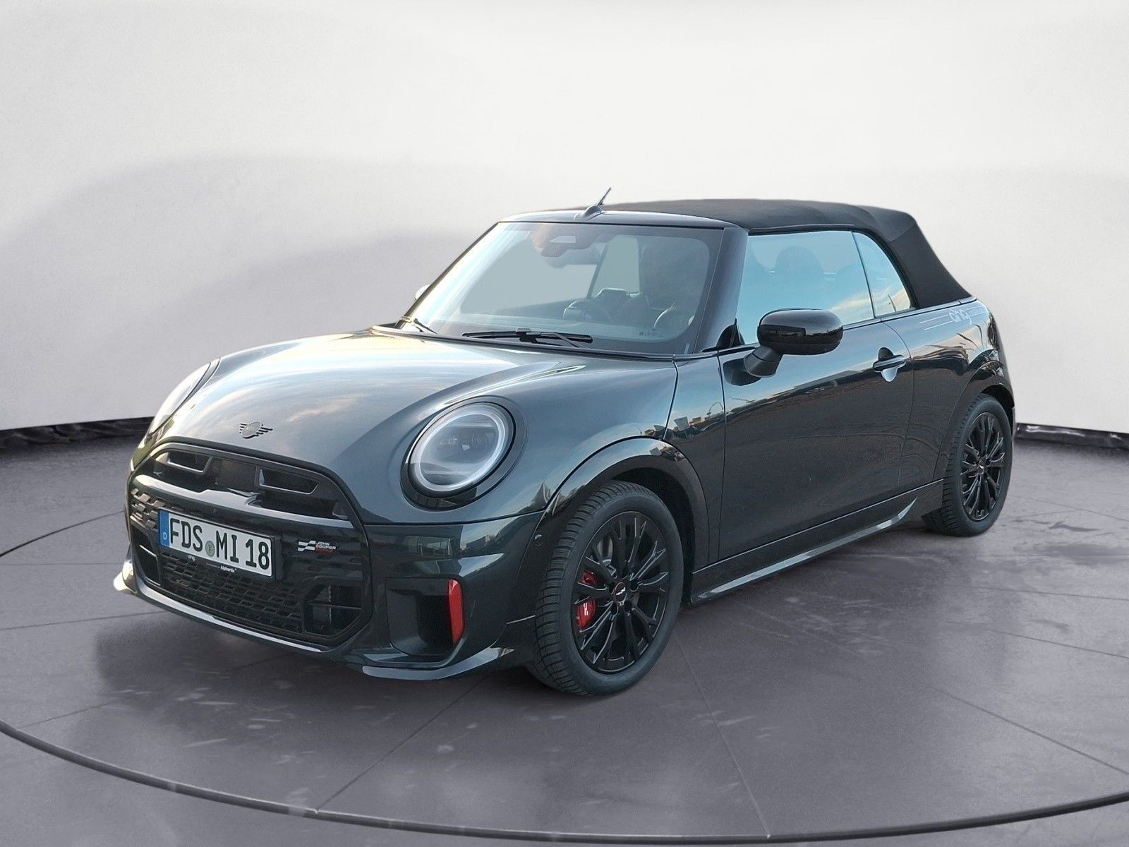 MINI John Cooper Works Cabrio - Bild 2