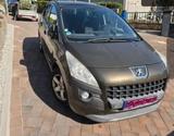 Peugeot 3008.  Wenig Kilometer - gebrauchte Peugeot 3008 aus dem Jahr 2011
