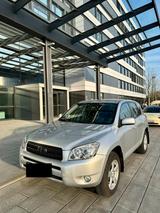 Toyota RAV 4 2.0-l-VVT-i 4x4 Executive, Vollaustattung - Toyota RAV 4 Gebrauchtwagen in Hamburg