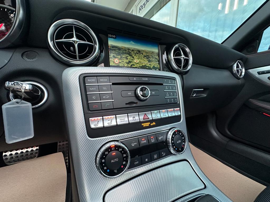 Mercedes-Benz SLC 300