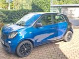 Smart Four Four blau-schwarz 90 90 PS,, Pa... - Smart ForFour in Frankfurt (Main)