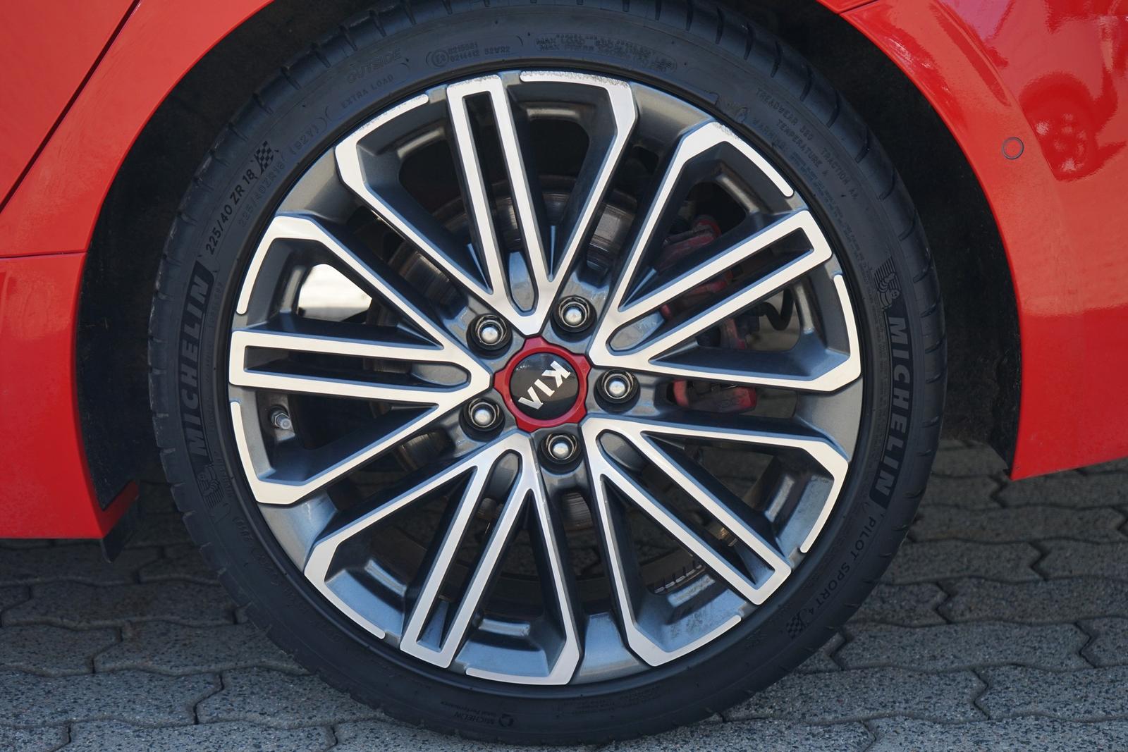 Kia ProCeed 1.6 T-GDI GT LED Navi Kamera Panorama
