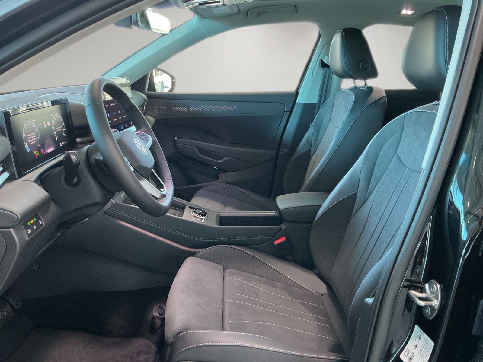 Volkswagen T-Roc - Bild 8