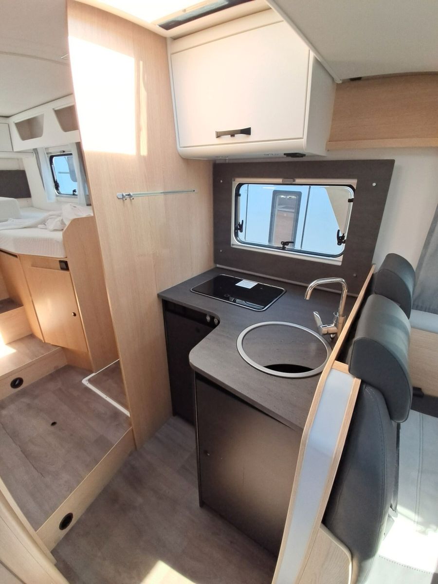 Fahrzeugabbildung Sunlight Adventure T Ford 680 TV/SAT/Navi/Solar/Markise