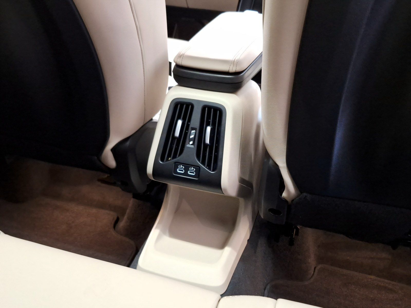 BMW 220 Active Tourer - Bild 17