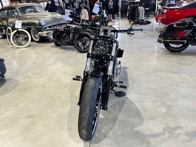 Fahrzeugabbildung Harley-Davidson FXBRS  Breakout 114 CUI mit Kesstech Auspuff