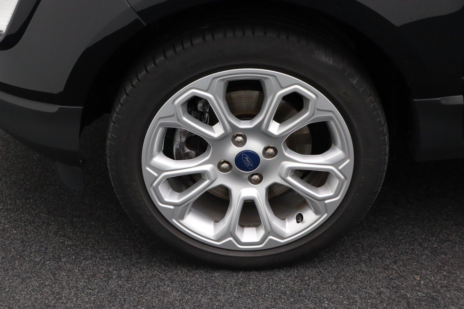 Fahrzeugabbildung Ford EcoSport 1.0 Titanium