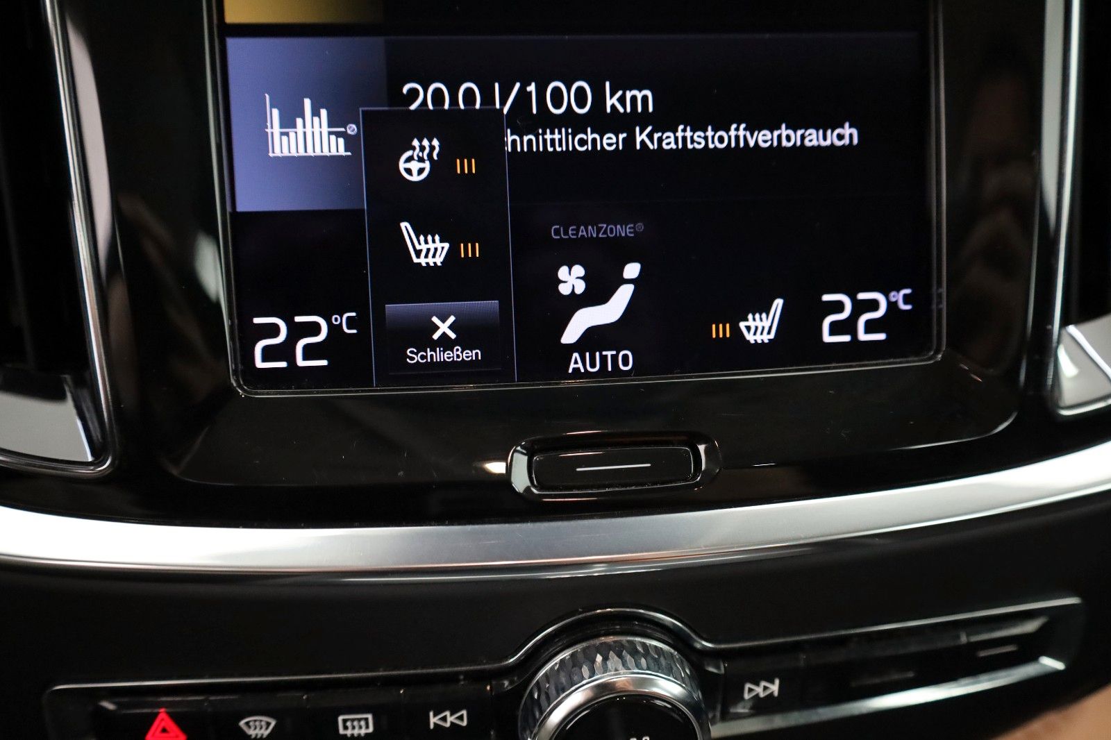 Fahrzeugabbildung Volvo V60 Momentum Pro Navi,LED,Kamera,SH,Tleder,AHK e